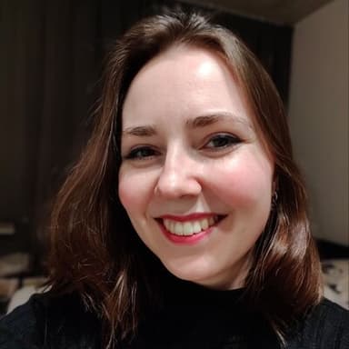 Mona, workshop alum